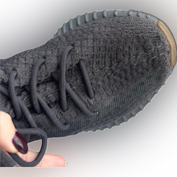 Authentic Yeezy Boost 350 V2 in Cinder.  Big Kids Size 5 or Women’s FY2903 - Picture 5 of 8